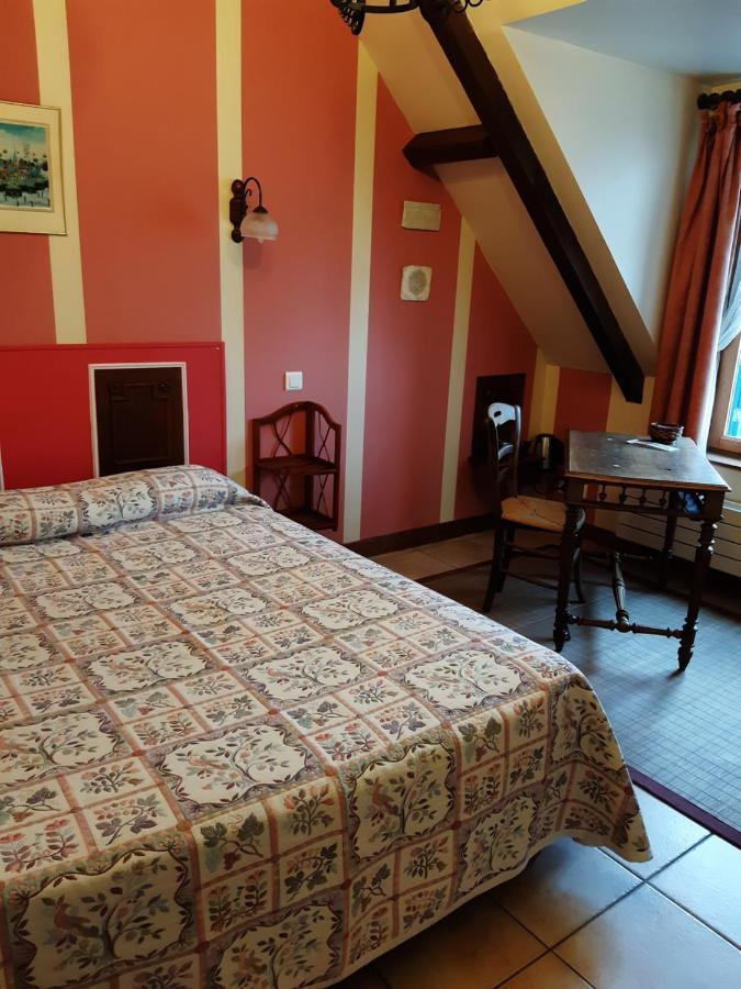 Chambres D'Hotes Sur La Courtine De Coucy Екстериор снимка