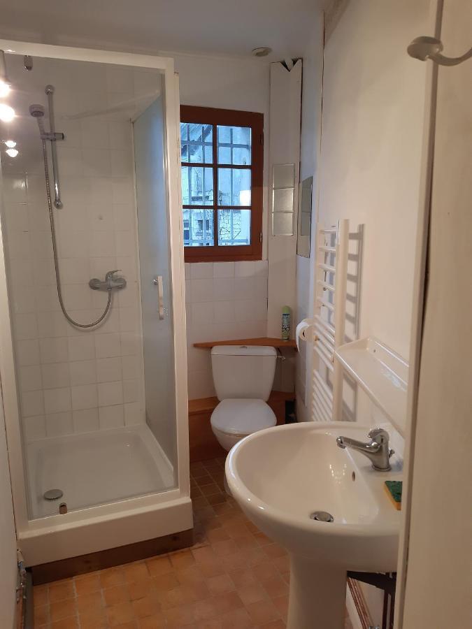 Chambres D'Hotes Sur La Courtine De Coucy Екстериор снимка